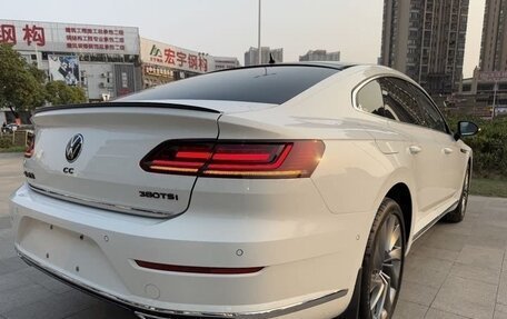 Volkswagen Passat CC, 2022 год, 2 490 000 рублей, 8 фотография