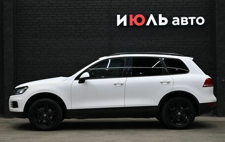 Volkswagen Touareg III, 2011 год, 1 925 000 рублей, 8 фотография