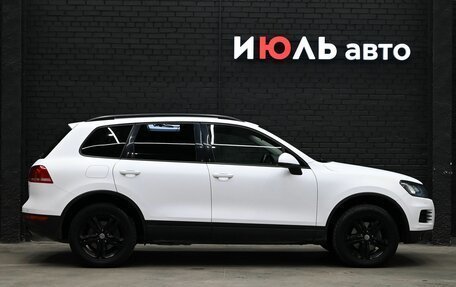 Volkswagen Touareg III, 2011 год, 1 925 000 рублей, 9 фотография