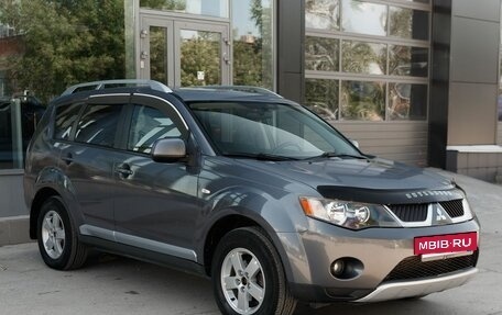 Mitsubishi Outlander III рестайлинг 3, 2007 год, 1 300 000 рублей, 3 фотография