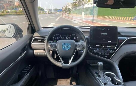 Toyota Camry, 2022 год, 2 816 000 рублей, 10 фотография