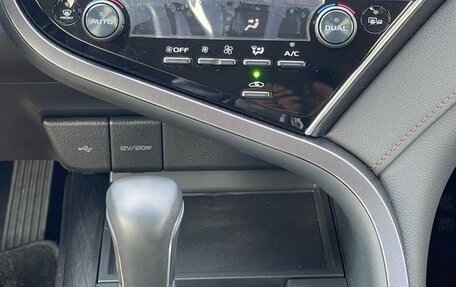 Toyota Camry, 2022 год, 2 816 000 рублей, 15 фотография