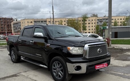 Toyota Tundra II, 2010 год, 3 000 000 рублей, 1 фотография