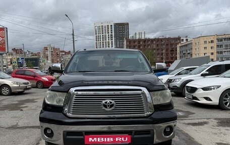 Toyota Tundra II, 2010 год, 3 000 000 рублей, 2 фотография