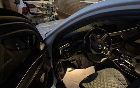 BMW 5 серия, 2018 год, 3 700 000 рублей, 15 фотография