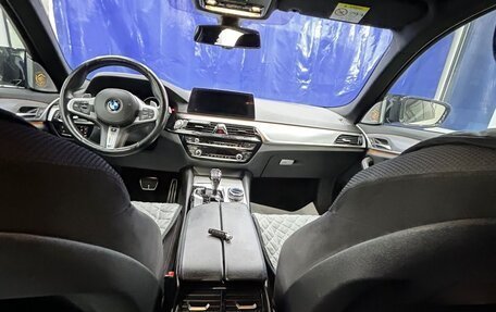 BMW 5 серия, 2018 год, 3 700 000 рублей, 13 фотография