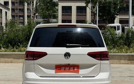 Volkswagen Touran III, 2018 год, 2 190 099 рублей, 4 фотография