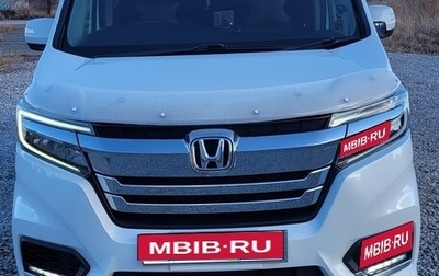 Honda Stepwgn IV, 2017 год, 2 400 000 рублей, 1 фотография