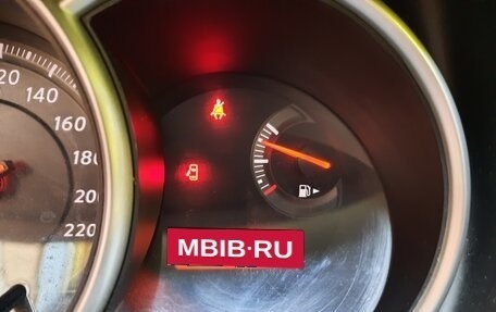 Nissan Tiida, 2011 год, 680 000 рублей, 5 фотография
