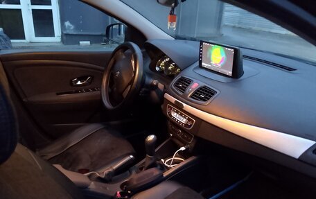 Renault Megane III, 2011 год, 620 000 рублей, 2 фотография