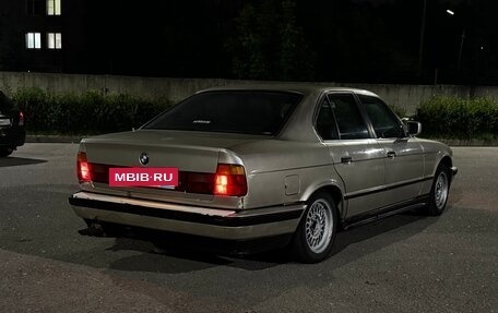 BMW 5 серия, 1988 год, 450 000 рублей, 5 фотография