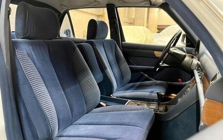 Mercedes-Benz S-Класс, 1988 год, 2 300 000 рублей, 8 фотография