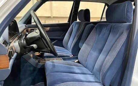 Mercedes-Benz S-Класс, 1988 год, 2 300 000 рублей, 7 фотография