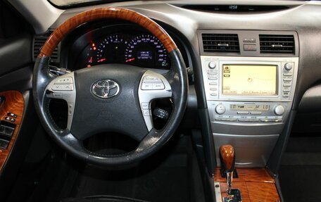 Toyota Camry, 2011 год, 1 390 000 рублей, 9 фотография