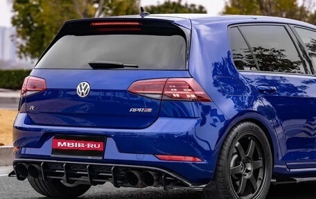 Volkswagen Golf R VII, 2017 год, 4 190 099 рублей, 4 фотография