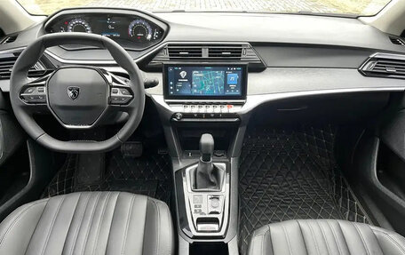 Peugeot 408, 2023 год, 1 830 000 рублей, 11 фотография