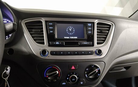 Hyundai Solaris II рестайлинг, 2019 год, 1 199 000 рублей, 13 фотография
