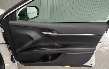 Toyota Camry, 2021 год, 2 595 000 рублей, 16 фотография