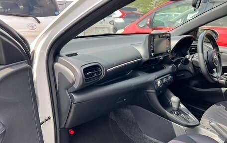 Toyota Yaris, 2021 год, 901 199 рублей, 8 фотография