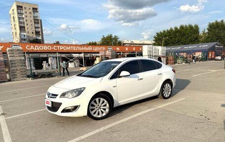 Opel Astra J, 2013 год, 810 000 рублей, 3 фотография
