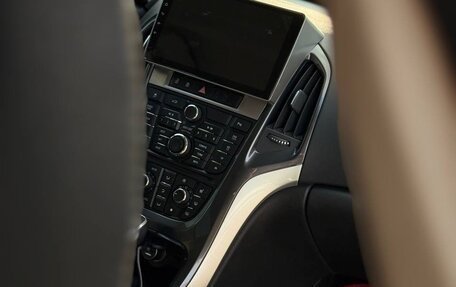Opel Astra J, 2013 год, 810 000 рублей, 6 фотография