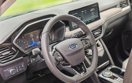 Ford Escape, 2020 год, 1 780 000 рублей, 10 фотография