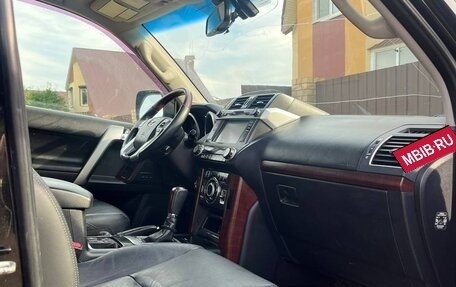 Toyota Land Cruiser Prado 150 рестайлинг 2, 2017 год, 3 500 000 рублей, 3 фотография