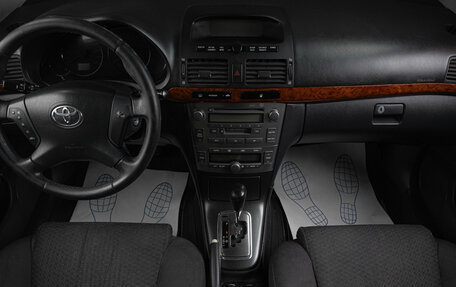 Toyota Avensis III рестайлинг, 2005 год, 624 000 рублей, 8 фотография