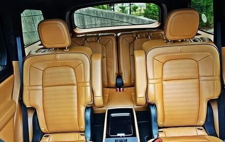 Lincoln Aviator II, 2022 год, 4 845 600 рублей, 10 фотография