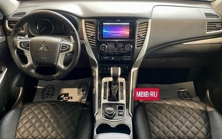 Mitsubishi Pajero Sport III рестайлинг, 2018 год, 2 459 000 рублей, 13 фотография