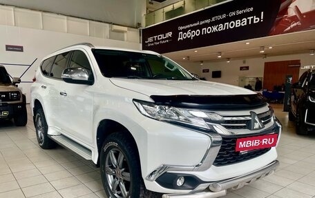 Mitsubishi Pajero Sport III рестайлинг, 2018 год, 2 459 000 рублей, 3 фотография
