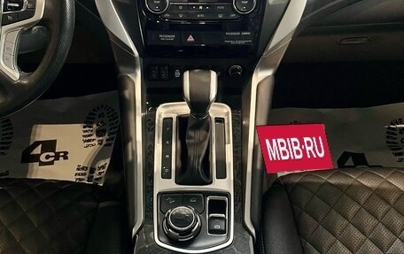 Mitsubishi Pajero Sport III рестайлинг, 2018 год, 2 459 000 рублей, 12 фотография