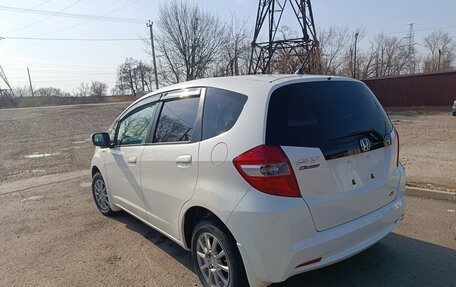 Honda Fit III, 2012 год, 850 000 рублей, 1 фотография