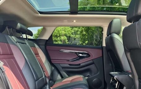 Land Rover Range Rover Evoque II, 2022 год, 3 780 000 рублей, 15 фотография