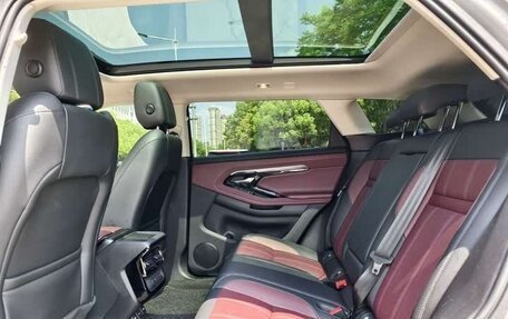 Land Rover Range Rover Evoque II, 2022 год, 3 780 000 рублей, 13 фотография