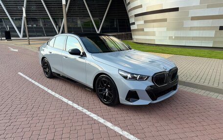 BMW 5 серия, 2024 год, 6 790 000 рублей, 3 фотография