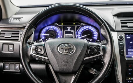 Toyota Camry, 2017 год, 2 098 000 рублей, 15 фотография