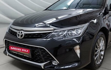 Toyota Camry, 2017 год, 2 098 000 рублей, 10 фотография