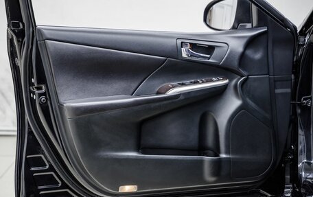 Toyota Camry, 2017 год, 2 098 000 рублей, 32 фотография