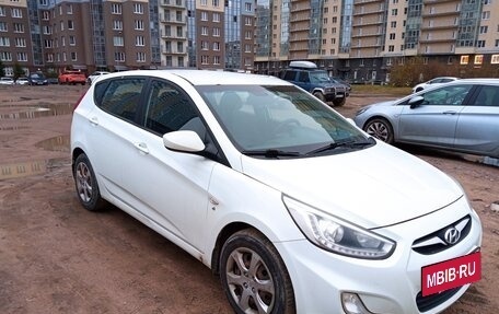 Hyundai Solaris II рестайлинг, 2013 год, 770 000 рублей, 4 фотография