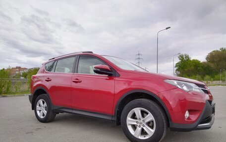 Toyota RAV4, 2014 год, 1 950 000 рублей, 4 фотография