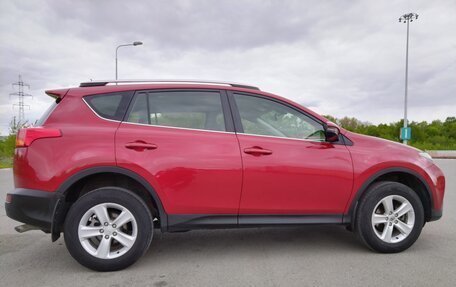 Toyota RAV4, 2014 год, 1 950 000 рублей, 11 фотография