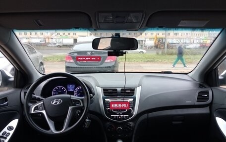 Hyundai Solaris II рестайлинг, 2013 год, 770 000 рублей, 13 фотография