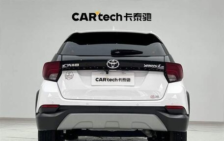 Toyota Yaris, 2022 год, 1 430 000 рублей, 22 фотография