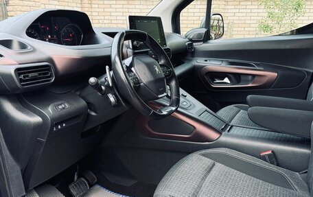 Peugeot Rifter I, 2019 год, 2 275 000 рублей, 11 фотография