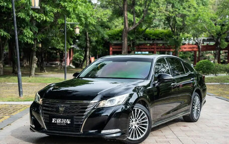 Toyota Crown, 2018 год, 2 380 077 рублей, 1 фотография