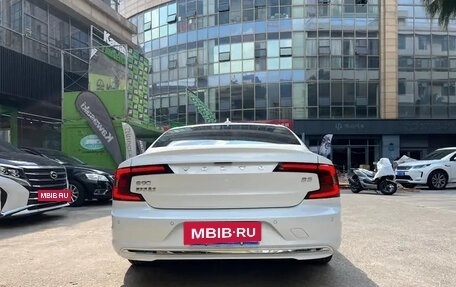 Volvo S90 II рестайлинг, 2022 год, 2 815 000 рублей, 10 фотография