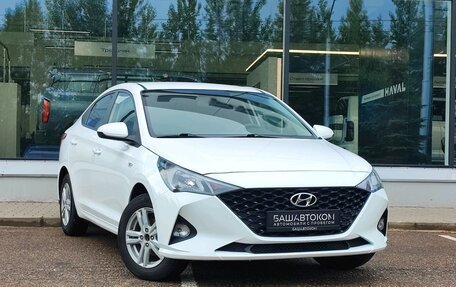 Hyundai Solaris II рестайлинг, 2021 год, 1 530 000 рублей, 3 фотография