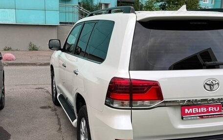 Toyota Land Cruiser 200, 2016 год, 6 050 000 рублей, 1 фотография