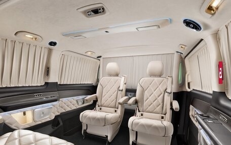 Mercedes-Benz V-Класс, 2024 год, 33 650 000 рублей, 3 фотография